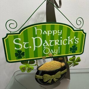 St. Patrick's Day Hanging Sign For Door Or Wall 17”x14”